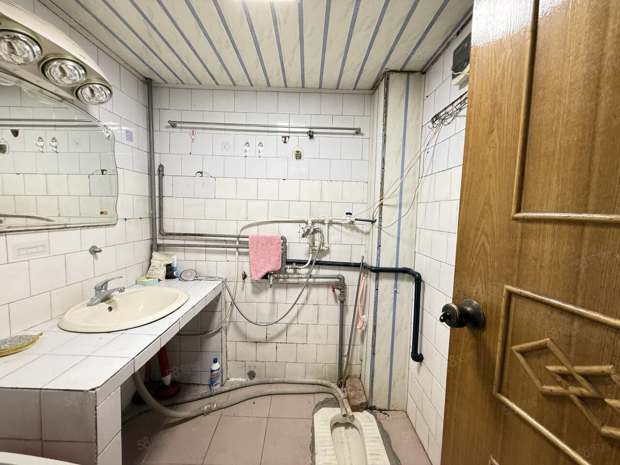 十堰市中级人民法院家属区3室2厅1卫80㎡南北32万