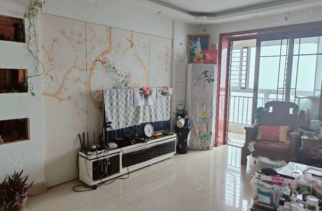 新东方龙湾在水一方 医疗 商圈配套成熟，一中 老文轩附近