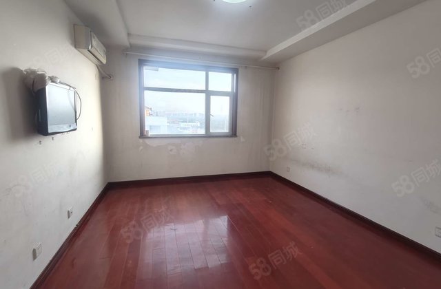 水韵花都 环城湖边 市医院 电梯小高层 三室朝阳