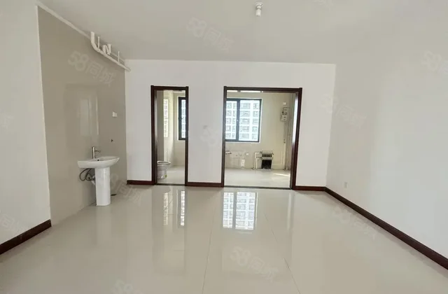 百合新城锦兰园三室两厅两卫  免大税 南北通透 次新房