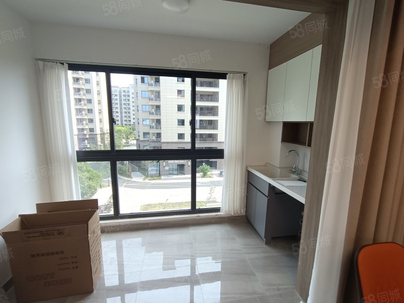 华府天地晶园(二期)3室2厅2卫91㎡南北88万