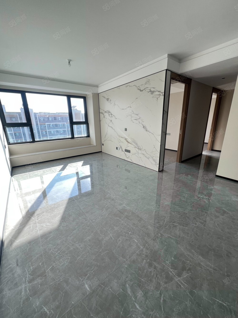 中海學(xué)府里3室2廳1衛(wèi)89㎡南北542萬