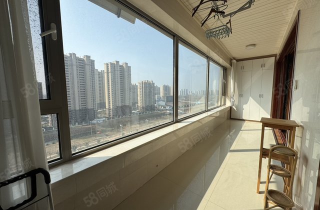 润景苑 大五室 东区 精装 一校三馆 新一中 外国语