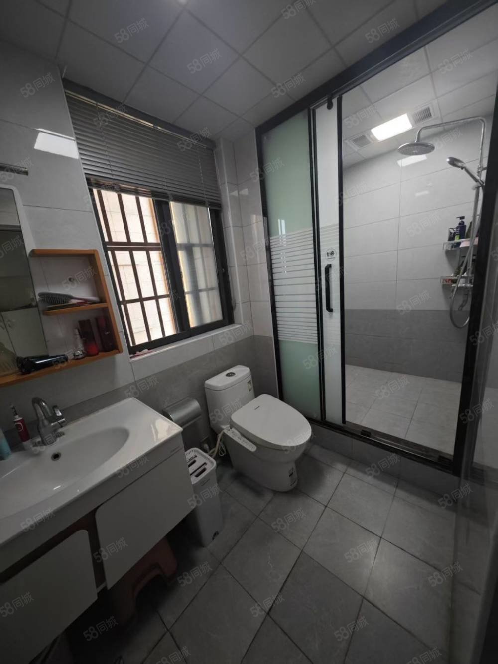 远大紫梦城3室2厅2卫130㎡南北63万