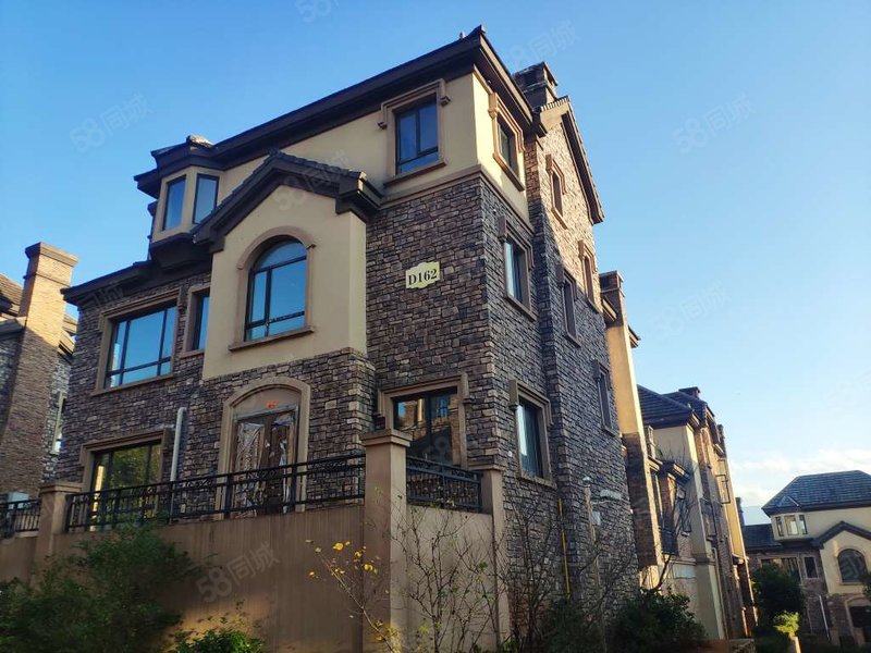 大捡漏 小埠双拼别墅5室2厅3卫108.8万 休养生息之地