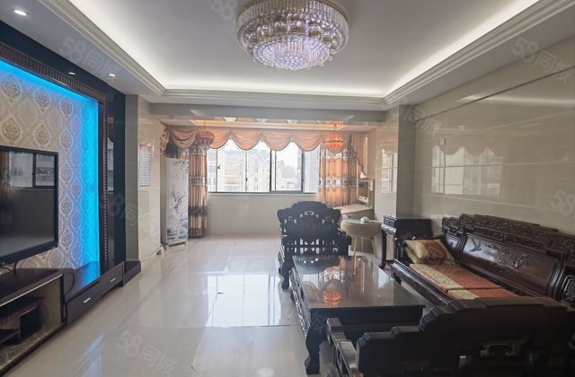 凤达花园4室2厅142.41㎡135万二手房图片