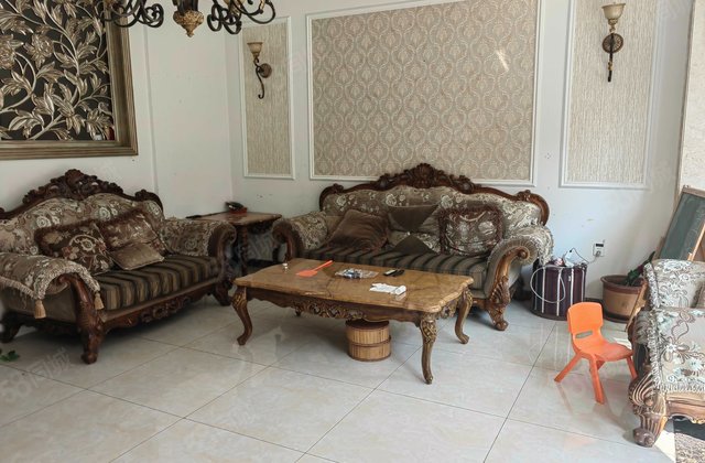 中信城浅山5室4厅176.16㎡210万二手房图片