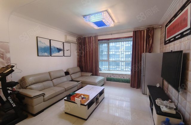 精装修 小区新 近医院 交通便利 商品住宅 南北通透