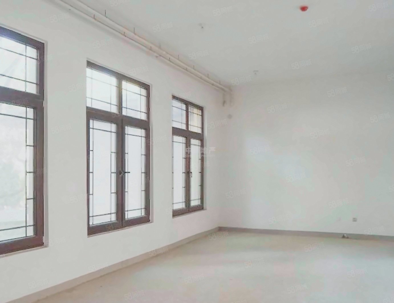 龍湖頤和原著6室3廳5衛(wèi)1096㎡南北18000萬