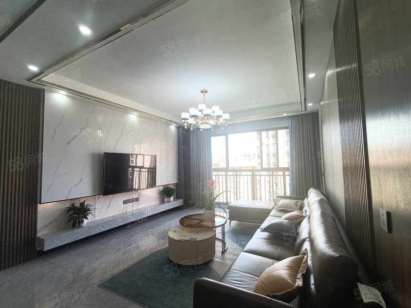 富康珑庭4室2厅2卫122.5㎡东西79.8万