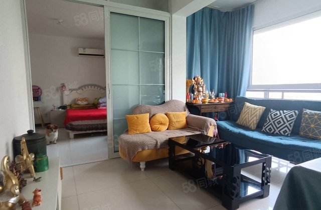 老文轩，龙湾  房，两室一厅，随时看房