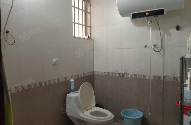 清水大道1号小区3室2厅139㎡52.8万二手房图片