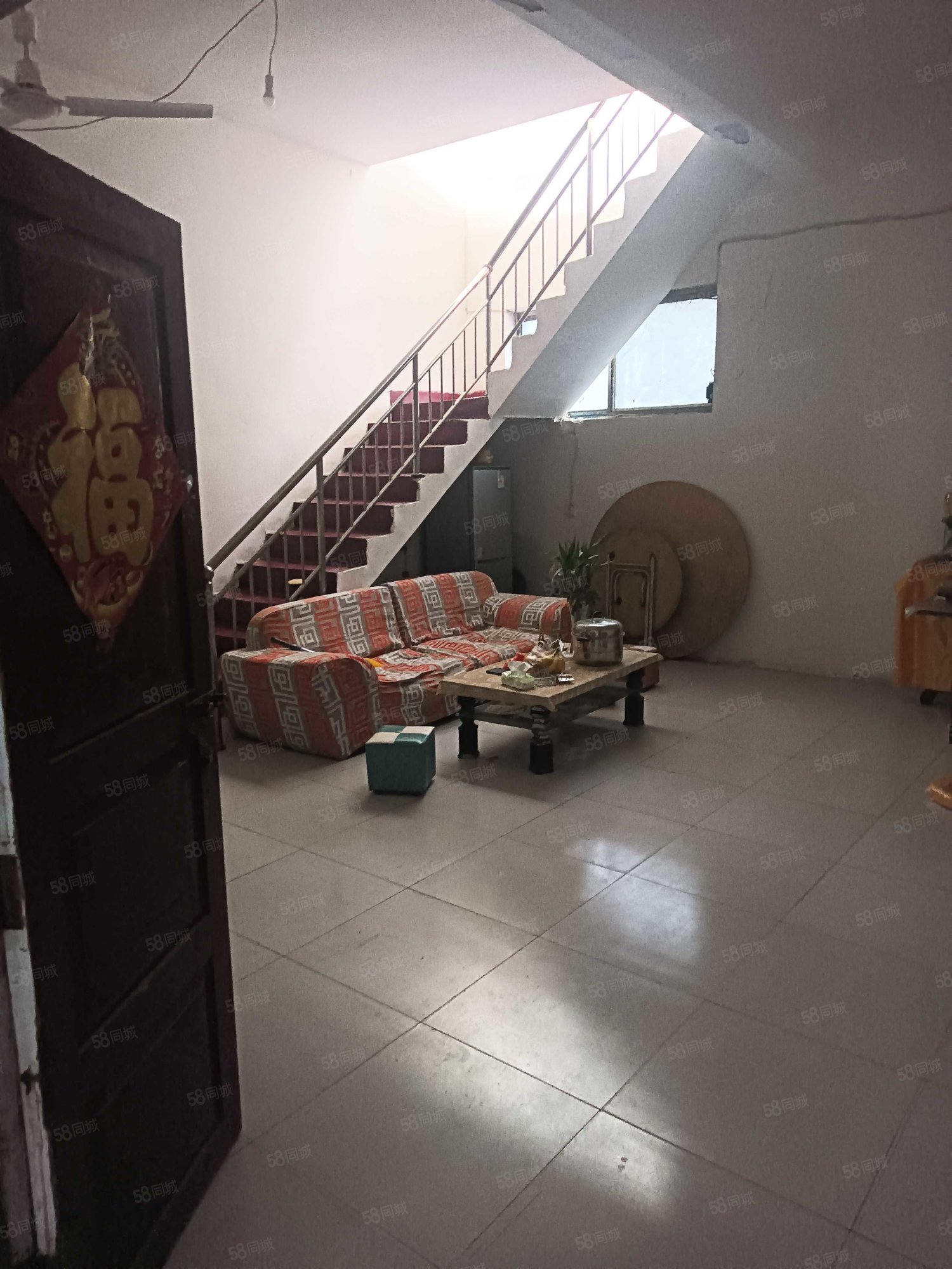 和谐佳苑4室2厅1卫280㎡南62万