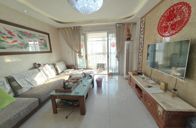 莲湖花园 带车位 房龄新 南北通透 高楼层 采光充足 小三居