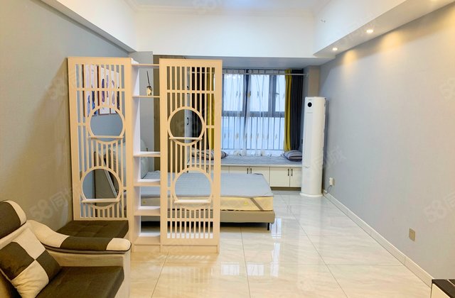 珠江悦湖国际1室1厅55㎡32万二手房图片