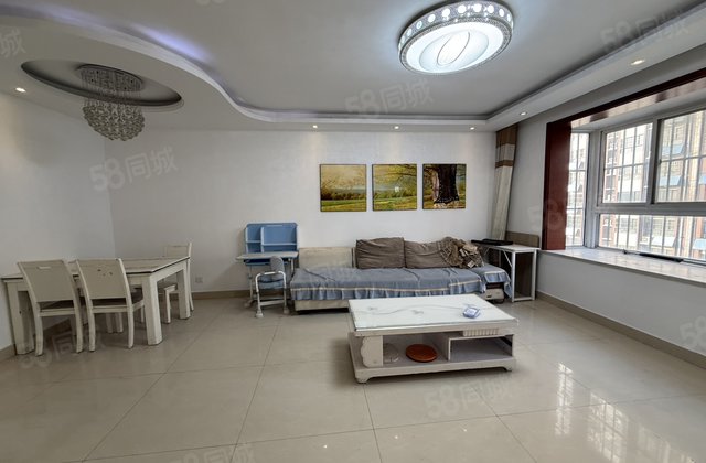 嘉明 实验   水岸新城 电梯房 精装三室 香格里小镇带车位