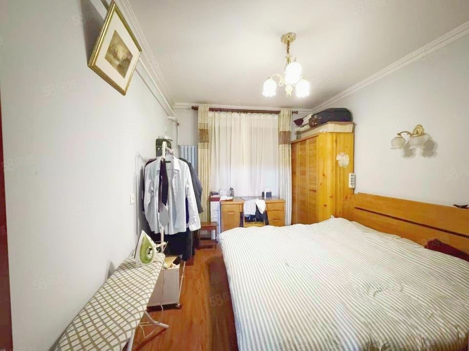 悅秀園2室1廳1衛(wèi)73.73㎡南北298萬