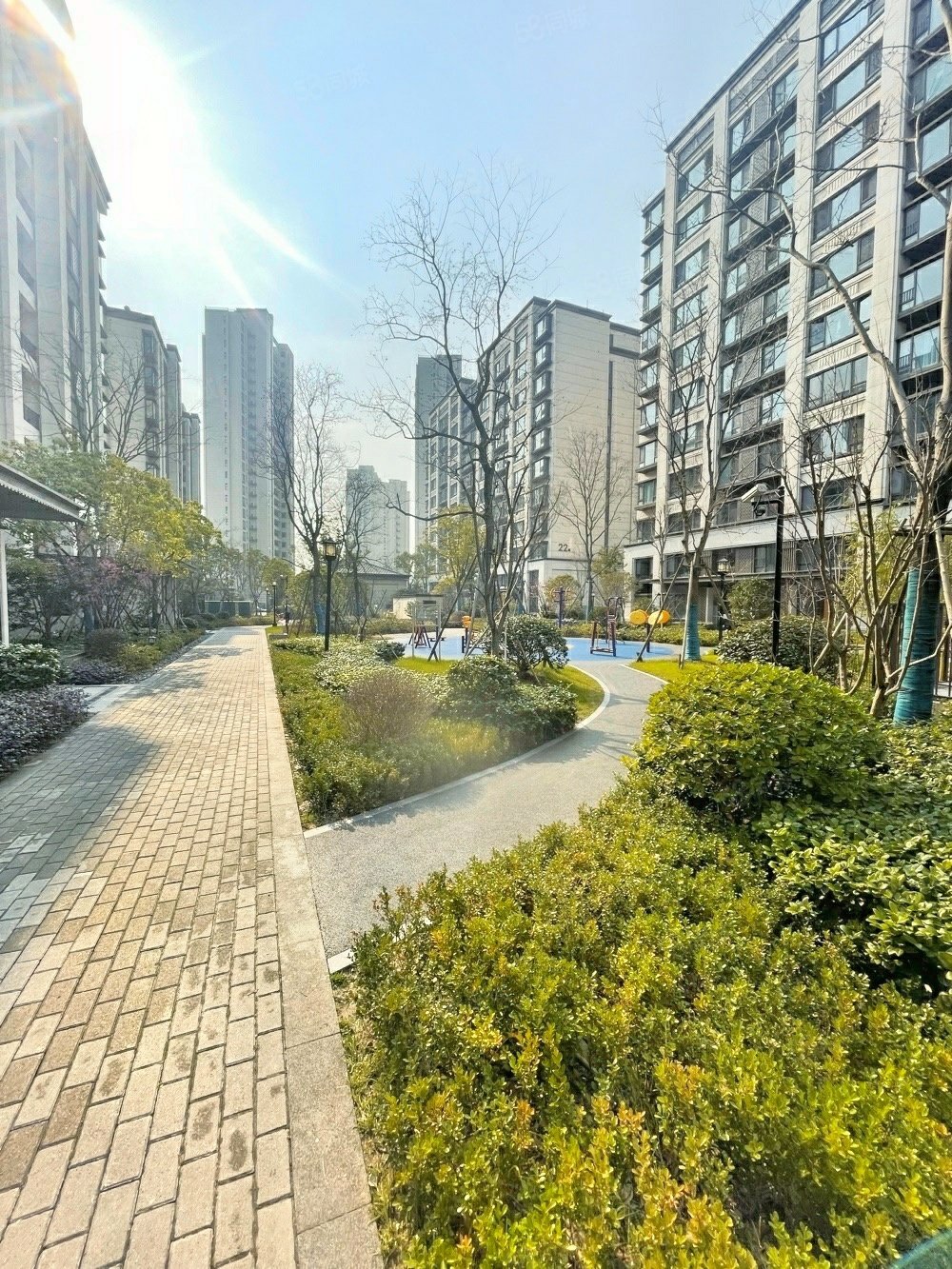 太仓新区锦绣朝阳花园万达广场旁近市民公园小区绿化高