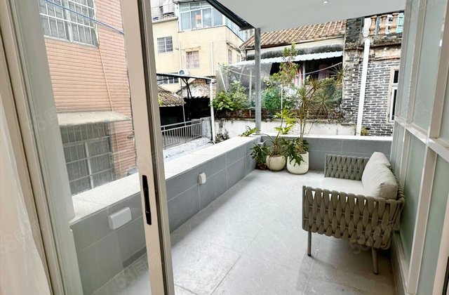 梯云东路小区4室2厅165㎡388万二手房图片