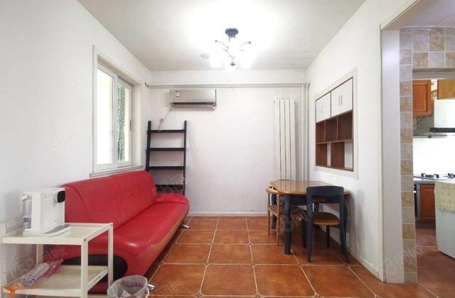 文轩 外国语对过 农科院 公安局家属院  健康楼层 三室