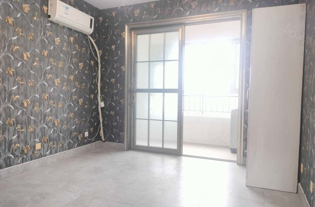 金柱绿城 南北通透 全天无遮挡    随时看房