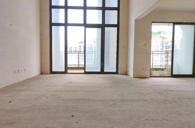 成都后花园3期5室3厅211.76㎡270万二手房图片