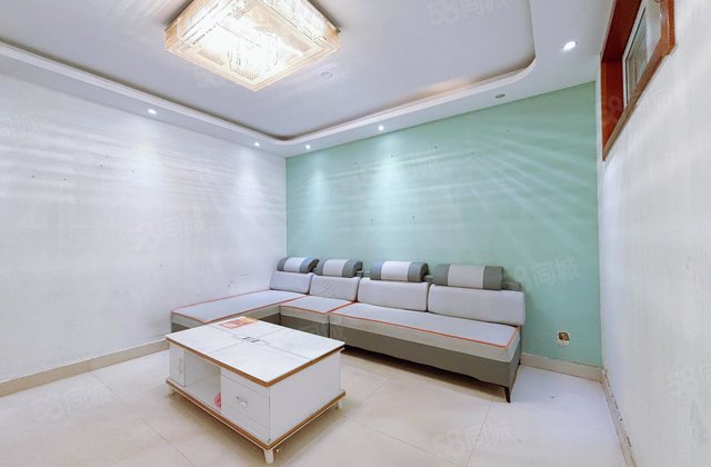 裕昌水岸新城 低层 南北通透 小三居 停车方便看房子有钥匙