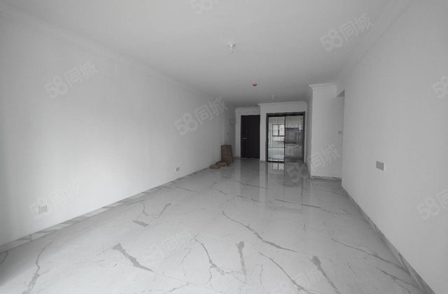 开发区东昌中学 第二实验   国岳府东边户带车位储藏室