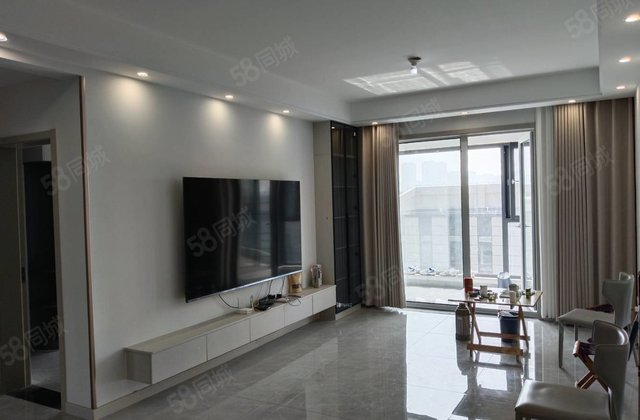 财信水城印象精装未住电梯洋房3室2卫送车储119平107万