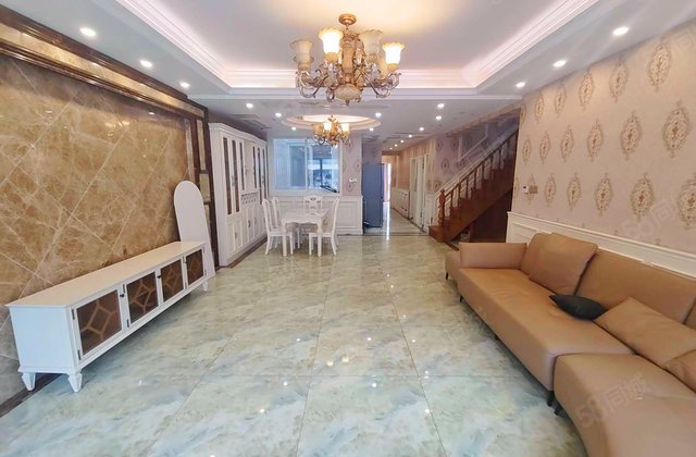 天府江南春晖坊6室2厅211.6㎡208万二手房图片