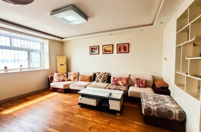 金柱后许 精装可婚房 家具家电齐全 正改电梯停车方便随时看房