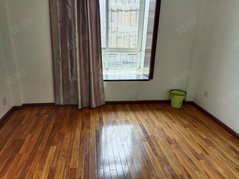 昆明58同城>昆明房产信息>昆明二手房>五华二手房>大观二手房>新闻里