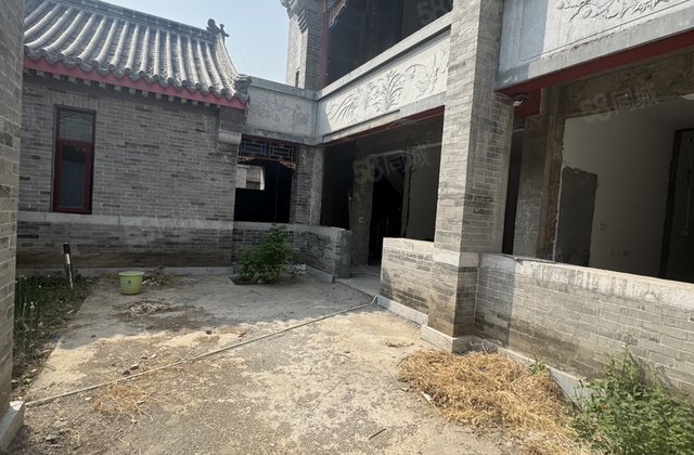 四中南临 古楼别墅 图建已做全明边户 免大税可按揭