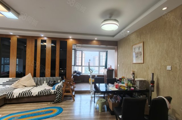 东昌东 三中旁东昌丽都小高层三室双卫免大税 带车储好楼层