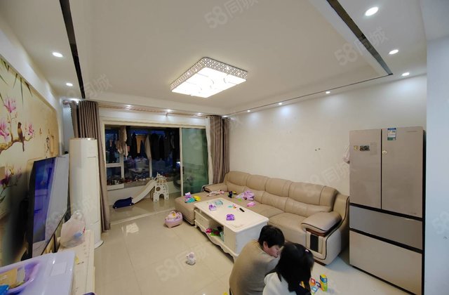 真实在售 急卖 带车位 总高18层 九州国际