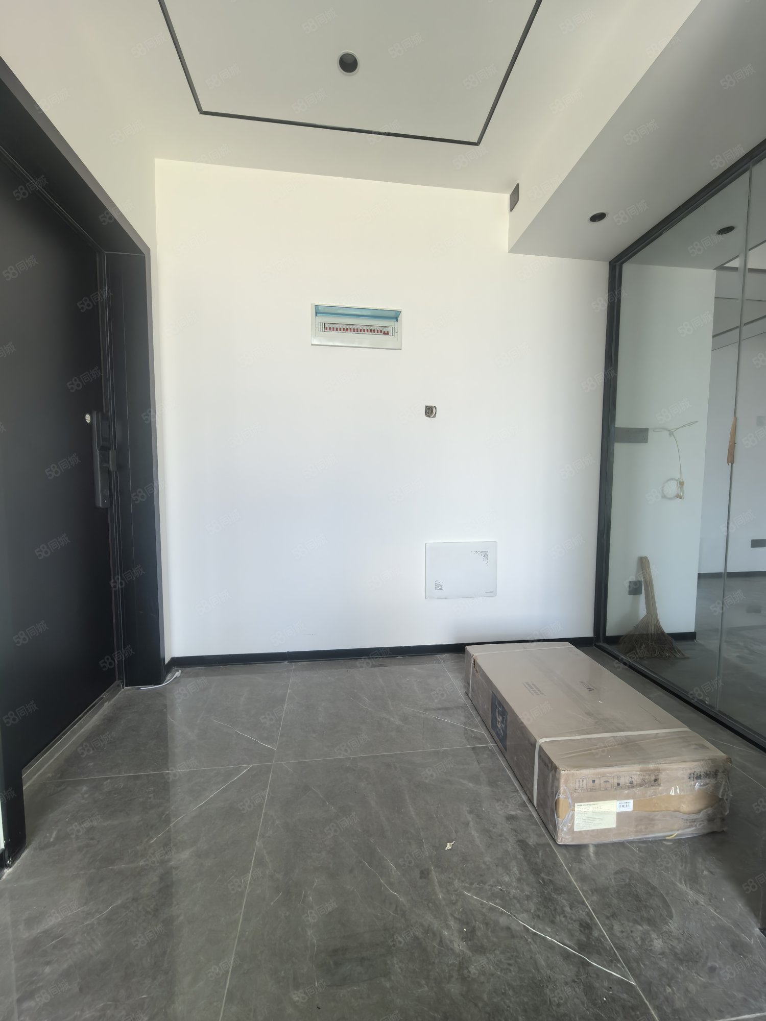 华隆公馆4室2厅2卫110㎡南北59万