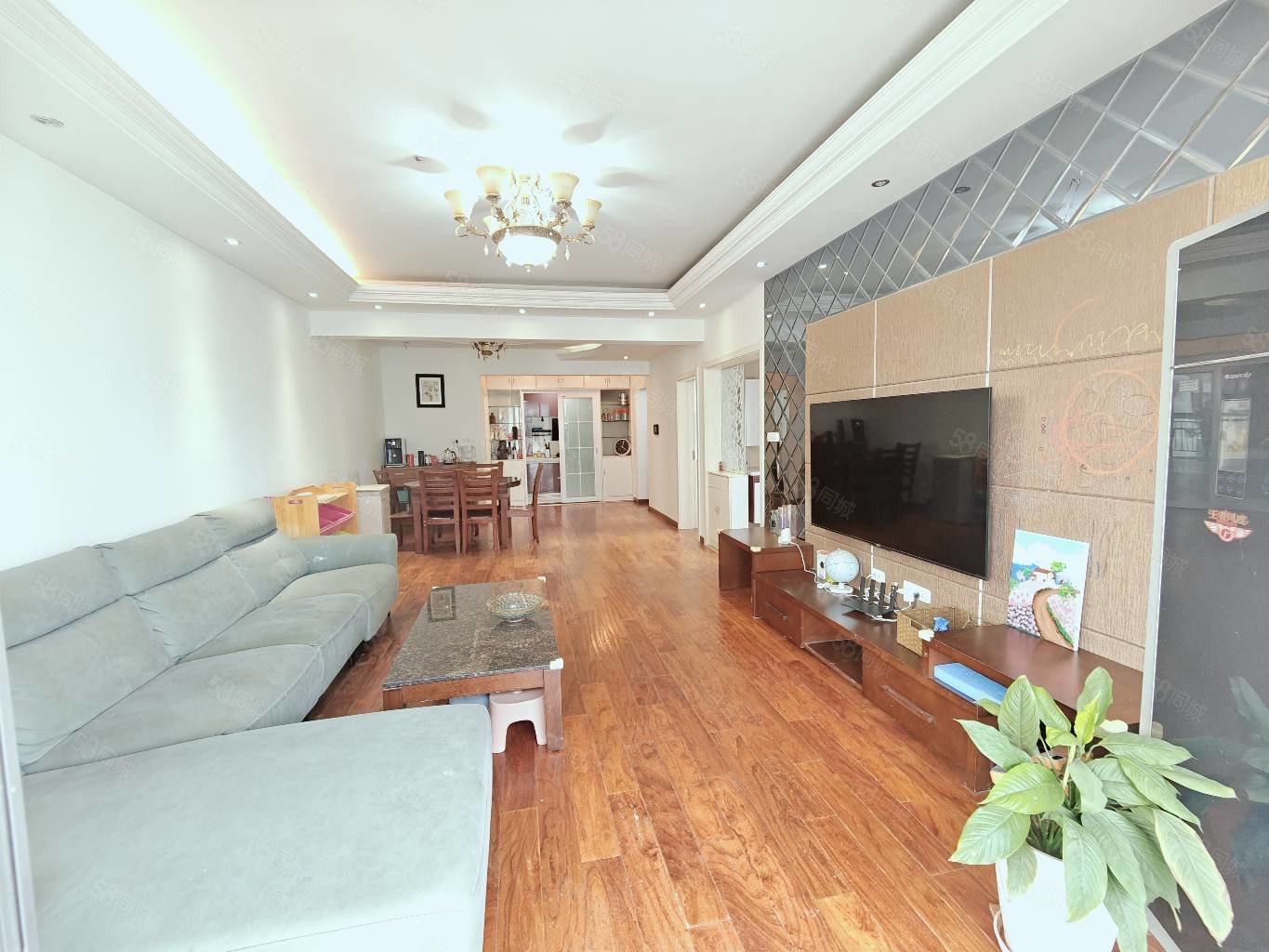 翔龙四方新城3室2厅1卫120.2㎡南65万