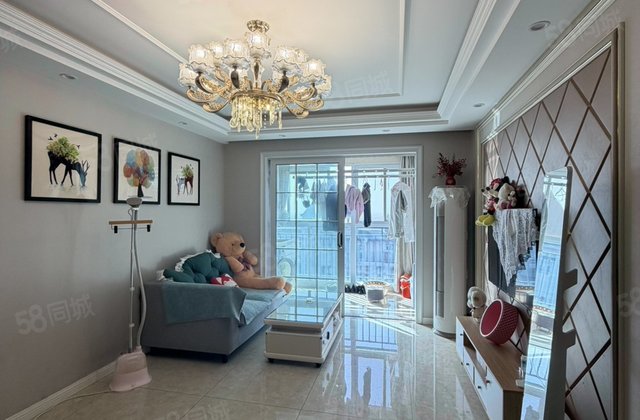 英伦尊邸2室2厅82㎡49.8万二手房图片