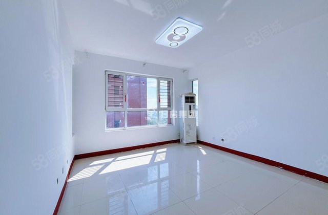 边户急售新城邦二期昌庭花园万豪，实验九中诚心出售，价格可谈