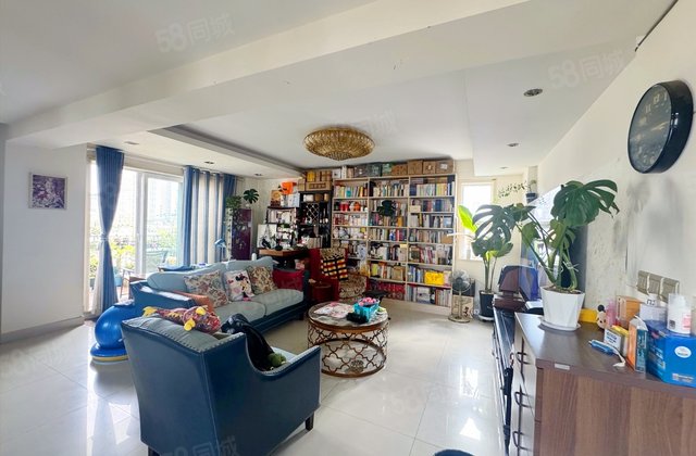 万科魅力之城(二期)4室2厅214.5㎡378万二手房图片