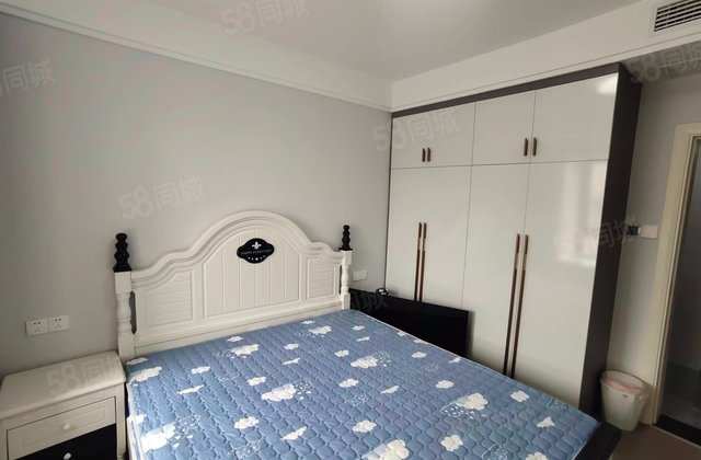 紫金华府3室2厅123.8㎡90万二手房图片