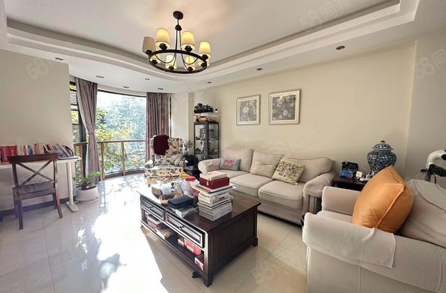 日湖花园3室2厅135.8㎡270万二手房图片