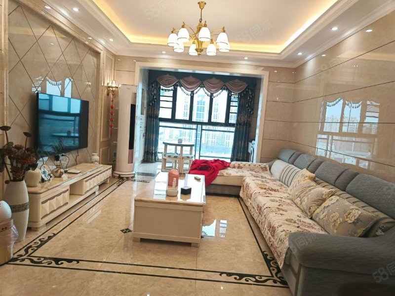 御景东方(丰城)4室2厅2卫130㎡南北126.8万