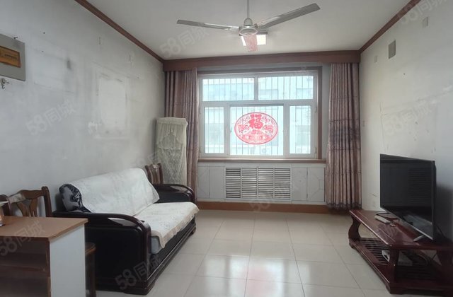 紧邻二干渠生态公园,小区停车很方便,好楼层全天采光,南北通透