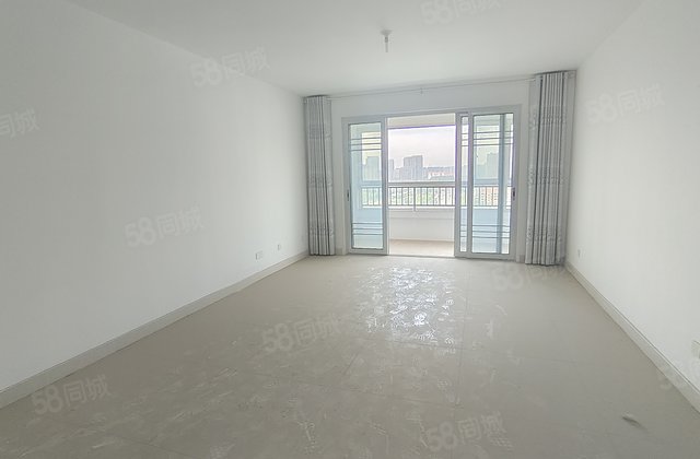 兴华路 光岳花园 交房未住过 带储带车位 方便看房