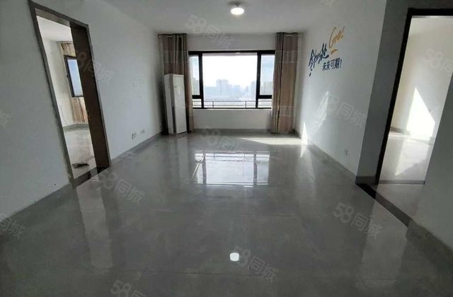 三叶草户型，一梯一户，带车储，前无遮挡后看徒骇河，看房方便