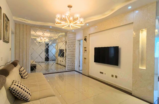 法国小镇2室2厅106.45㎡61.8万二手房图片