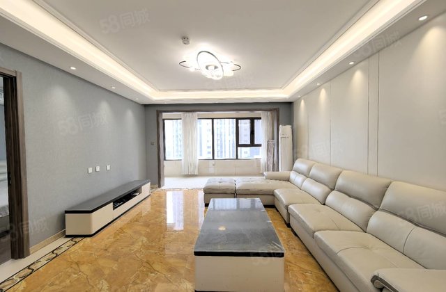 国岳府小高层大平层 三叶草户型 带车位 南北通透交通便利