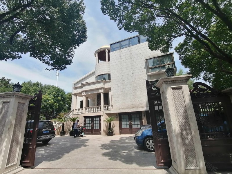 云顶别墅独栋485平2900w占地二亩超大花园近地铁,云顶别墅-上海58同城