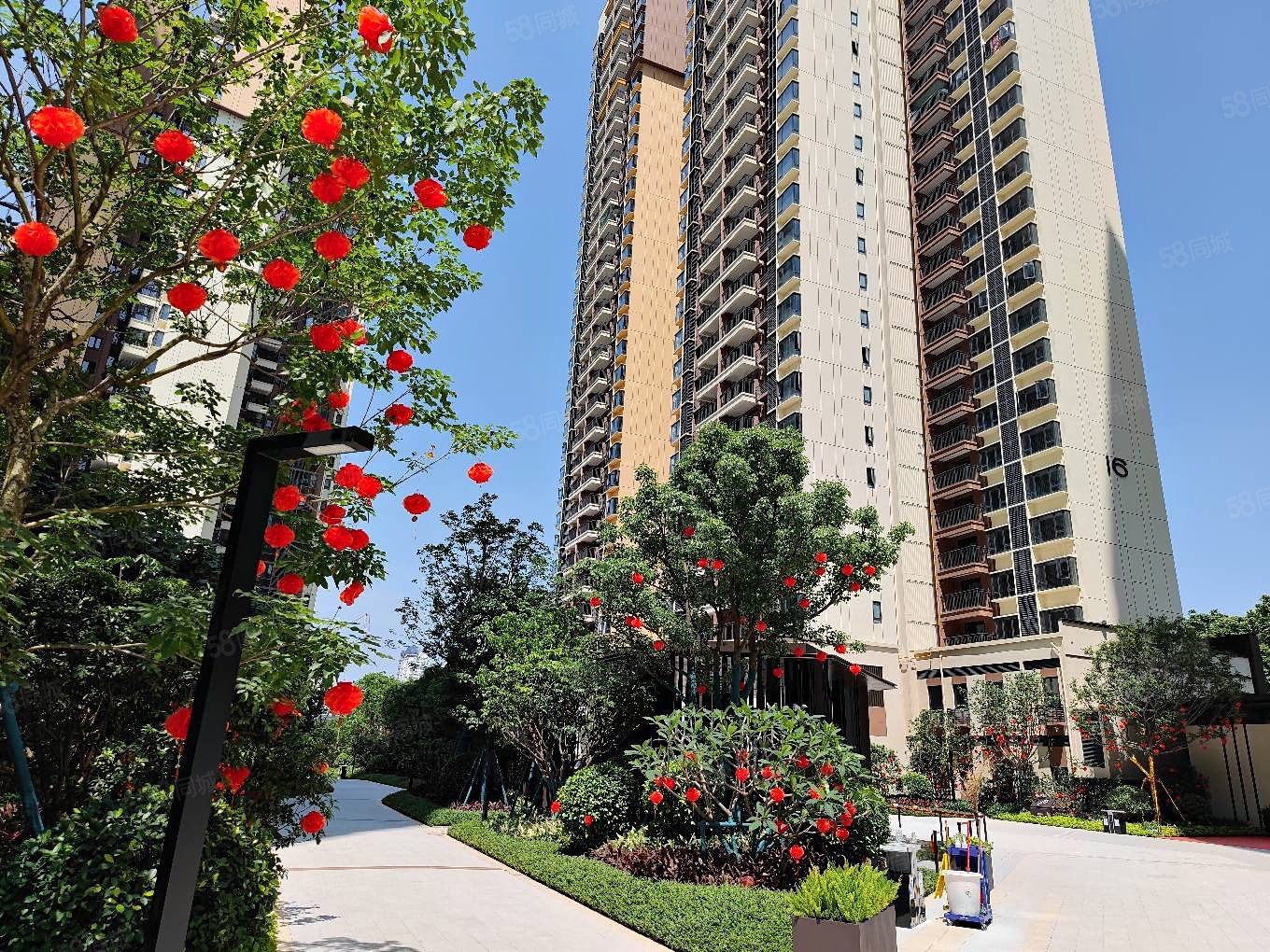 万象华府豪装三房轻奢风满二朝南中间好楼层